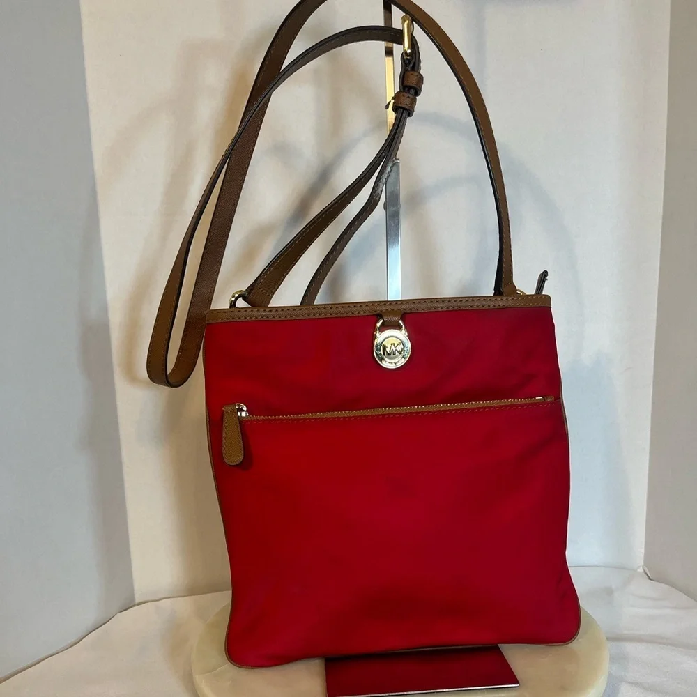Michael Kors Kempton MK Nylon Messenger Crossbody Bag in Coral Reef